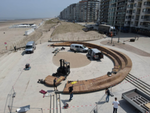 Straatmeubilair montage ondersteuning Mark ten Dam Transport